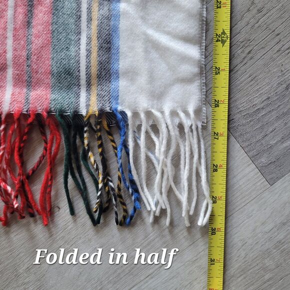 V. Fraas Cashmink Acrylic White Red Green Blue Plaid Made In Germany SOFT - Picture 5 of 5